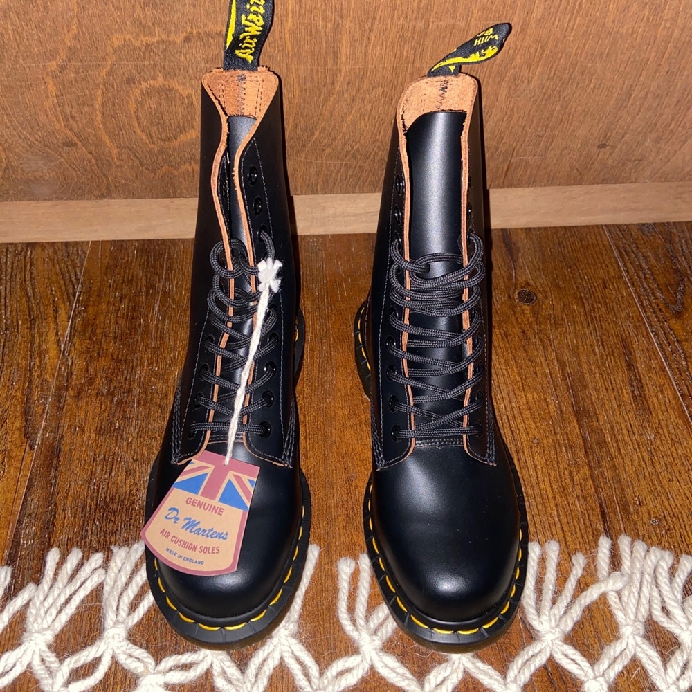 1490 Made In England 10 Eye Dr. Marten Boots Women’s US 6 UK 4